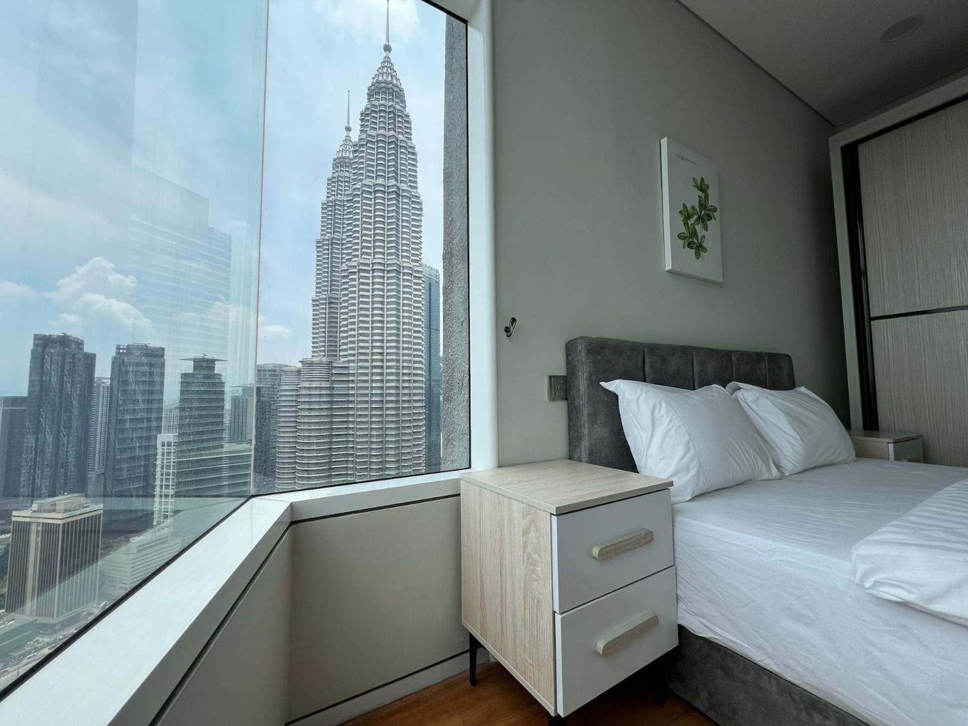 Sky Suites At Klcc By Mitstay クアラルンプール エクステリア 写真