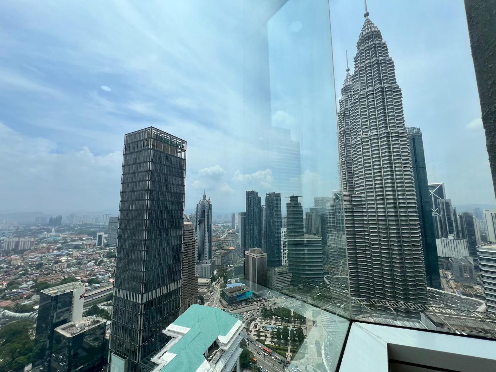 Sky Suites At Klcc By Mitstay クアラルンプール エクステリア 写真