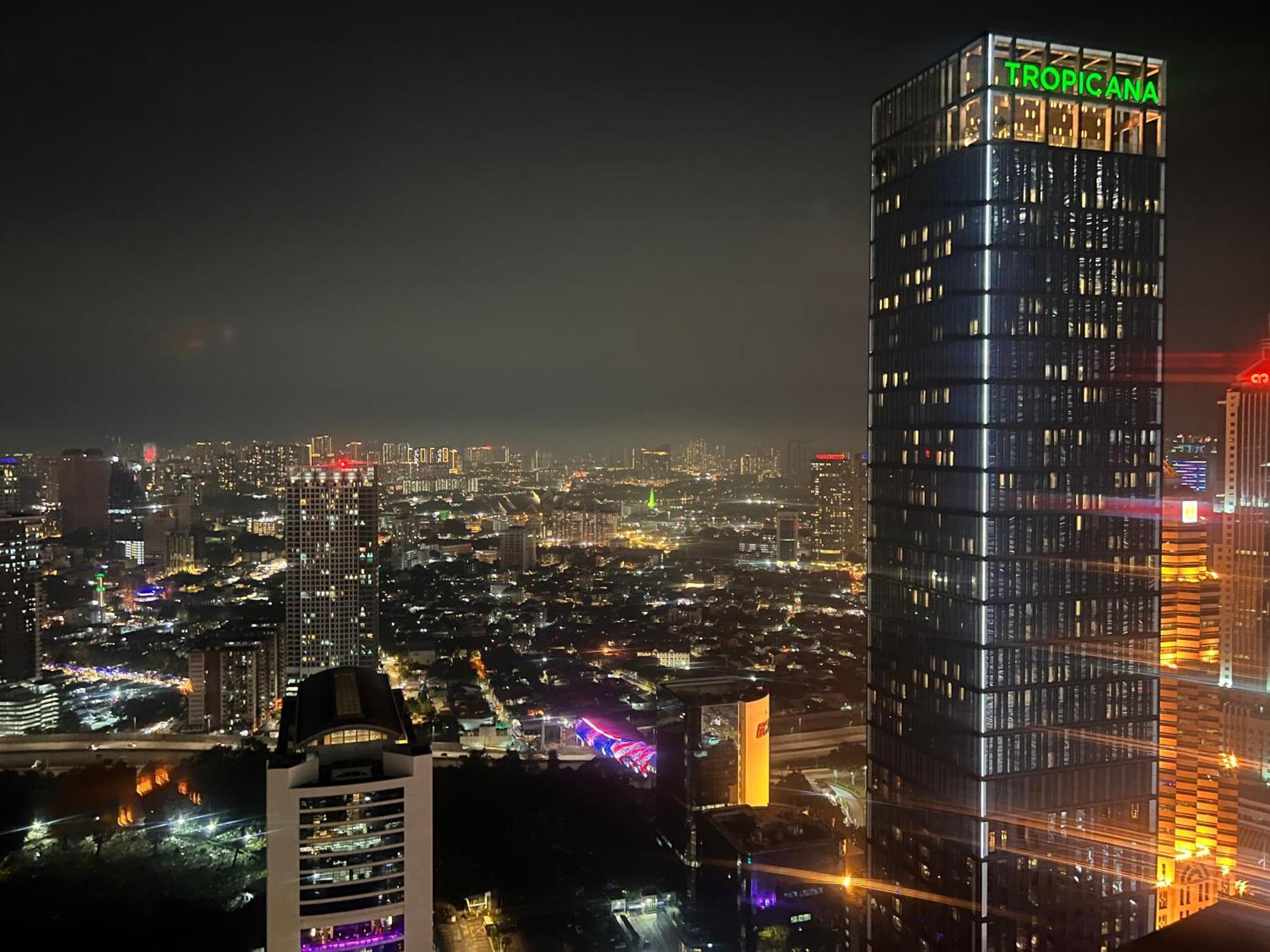 Sky Suites At Klcc By Mitstay クアラルンプール エクステリア 写真