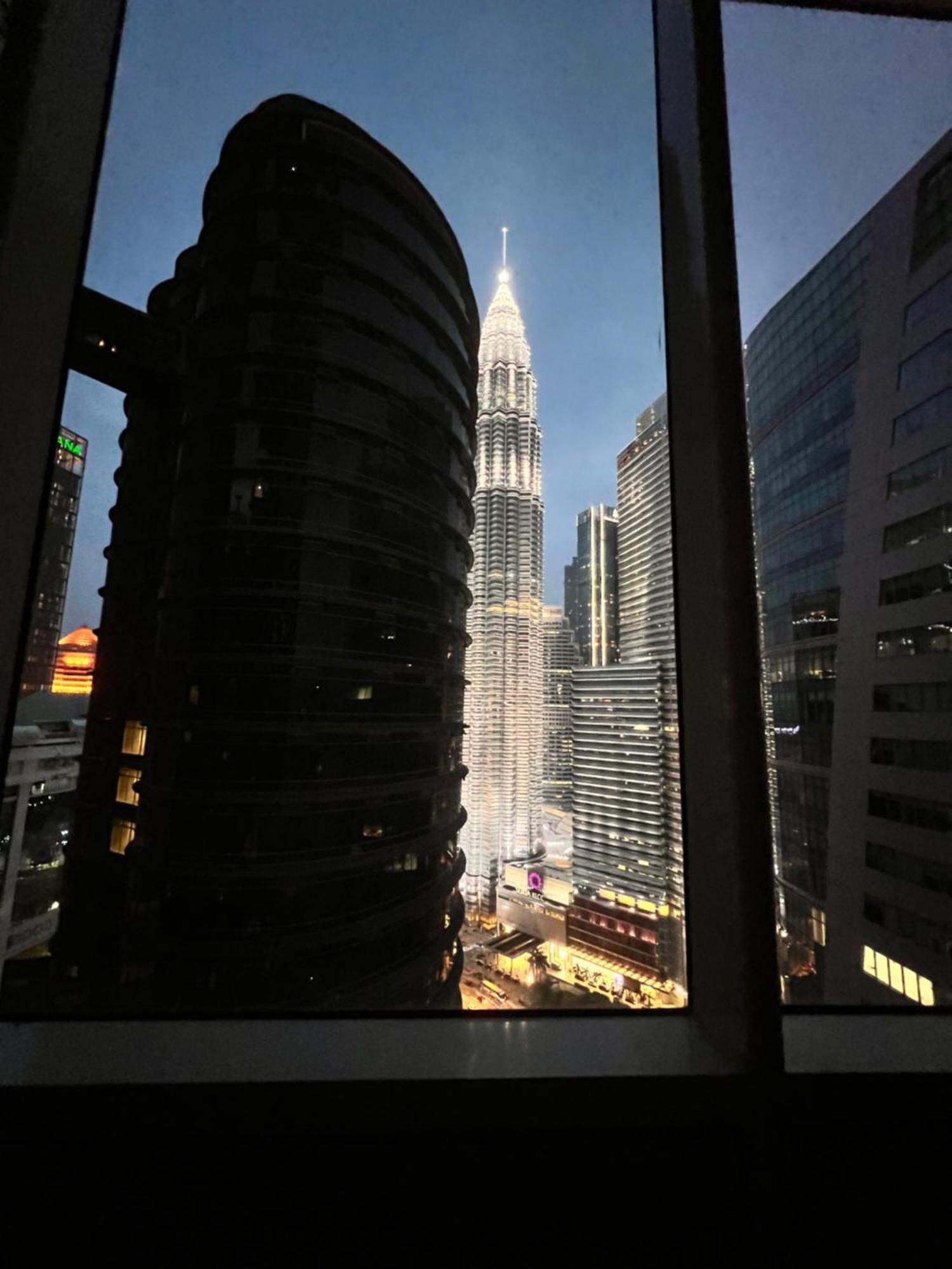 Sky Suites At Klcc By Mitstay クアラルンプール エクステリア 写真