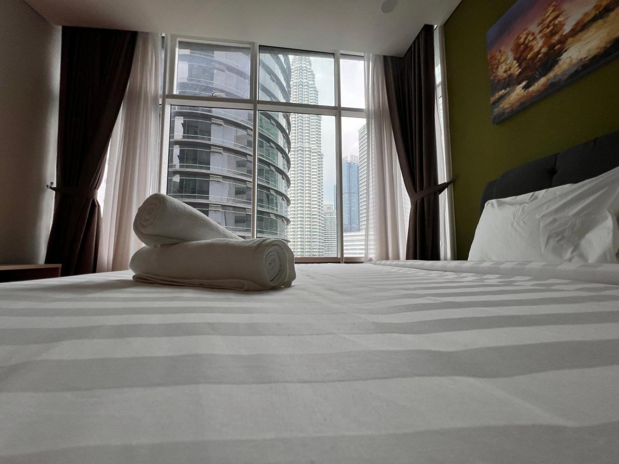 Sky Suites At Klcc By Mitstay クアラルンプール エクステリア 写真